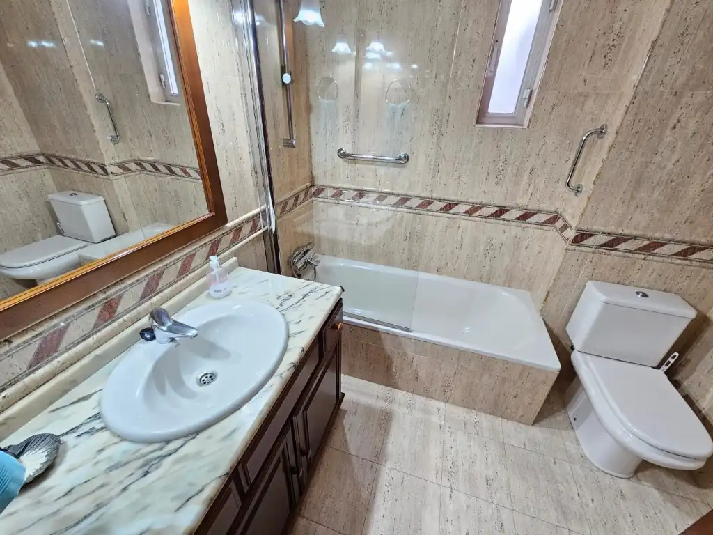 Baño de Piso en venta en Avilés