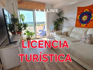 Piso con piscina en venta en Els Pins