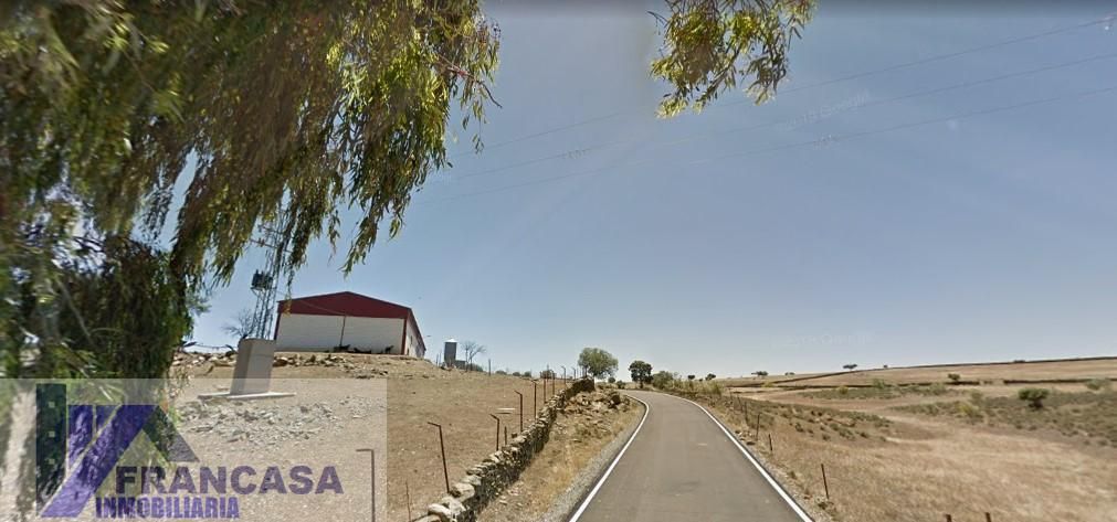 Vista exterior de Nau industrial en venda en Membrío