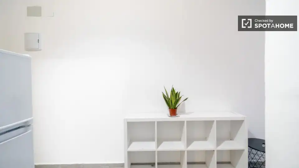 Room in Barrio de Benicalap