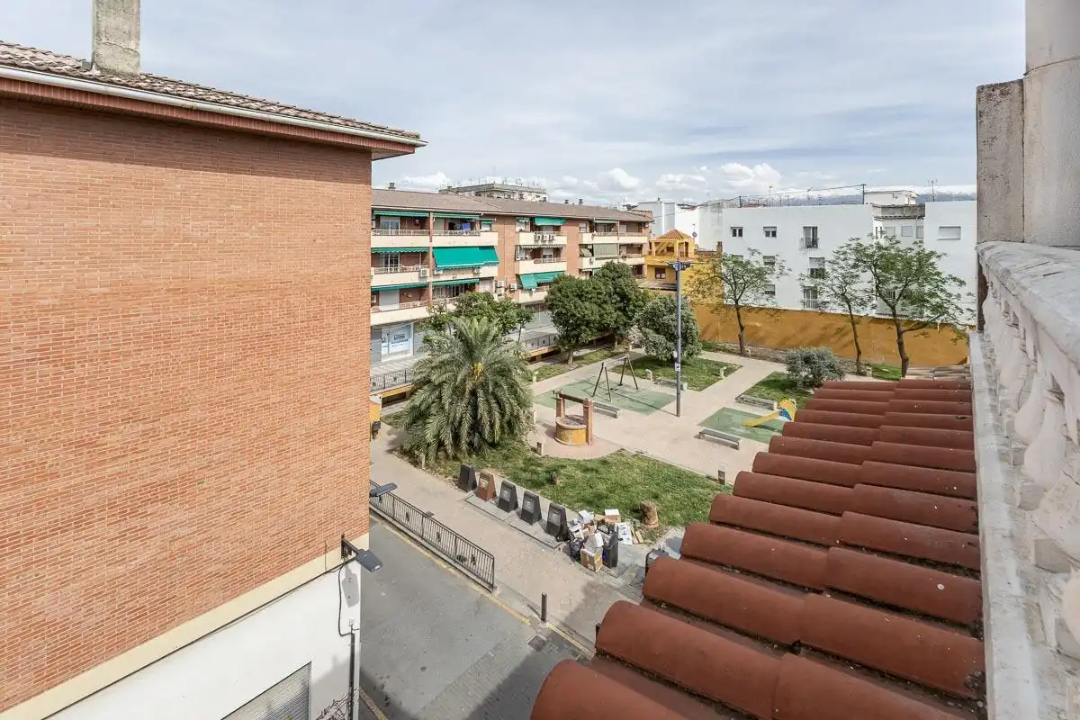 Außenansicht von Dachboden zur Miete in Maracena mit Terrasse und Möbliert