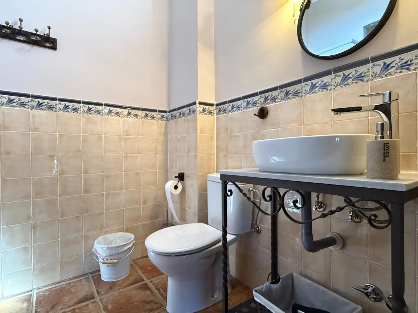 Baño de Finca rústica en venta en Auñón con Terraza, Amueblado y Balcón