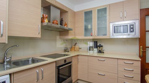 Foto 2 de Piso en venta en Os Mallos, A Coruña Capital