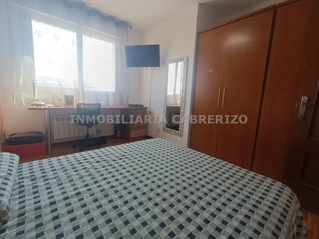 Habitación de Piso en venta en  Logroño con Calefacción, Parquet y Terraza
