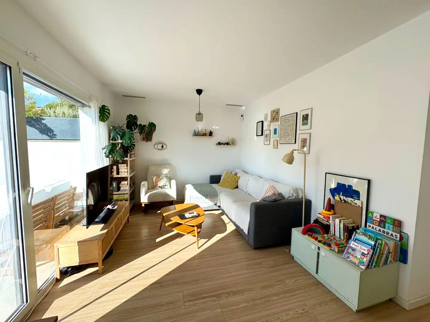 Wohnzimmer von Wohnung zum Verkauf in  Barcelona Capital mit Klimaanlage und Terrasse