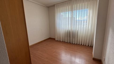 Foto 4 von Wohnung zum Verkauf in Calle Paula Montalt, Portillejo - Valdegastea,  Logroño