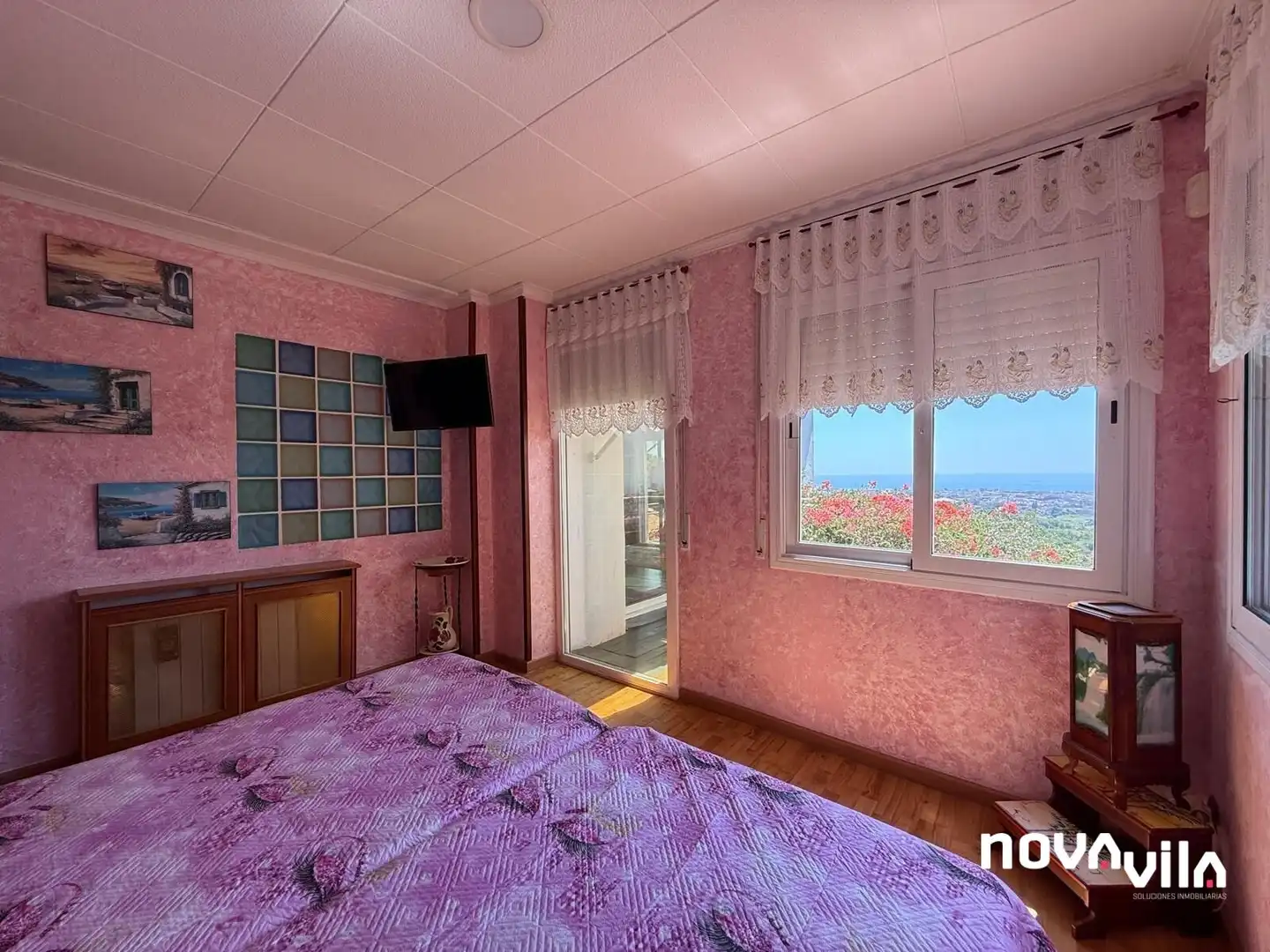 Bedroom of Houses for sale in Pineda de Mar  with Parquet flooring