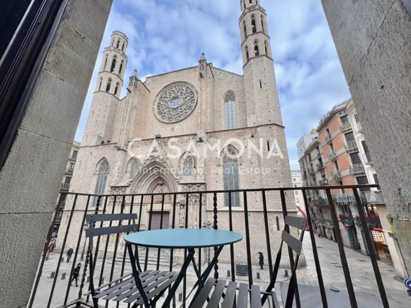 Außenansicht von Maisonette zur Miete in Barcelona mit Klimaanlage, Heizung und Abstellraum