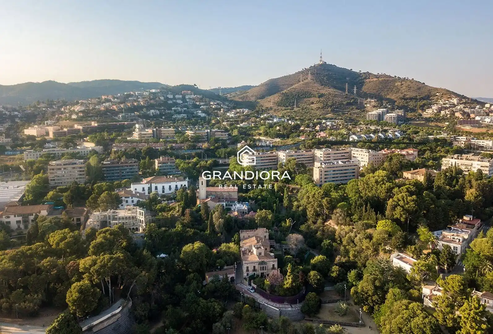 Exterior view of Houses for rent in Esplugues de Llobregat  with Air Conditioner, Heating and Storage room