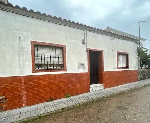 Vista exterior de Casa adosada en venta en La Roca de la Sierra 