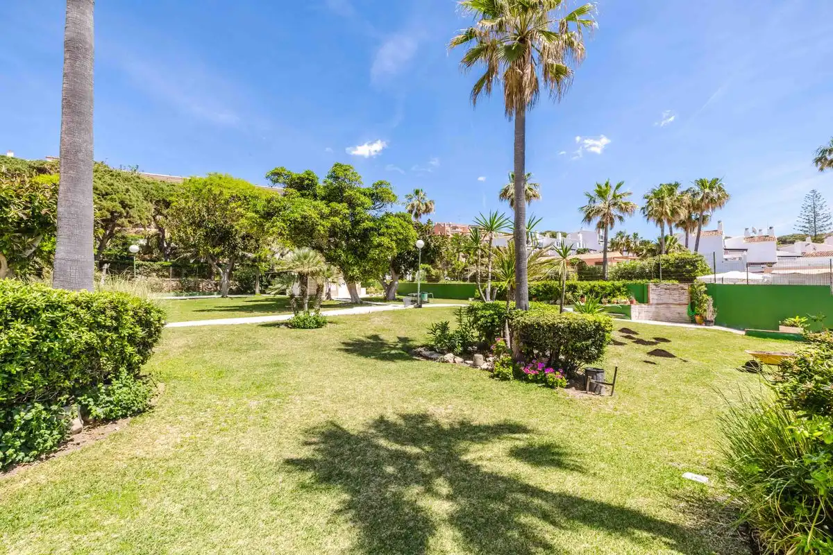 Vivienda con piscina en venta en Calle Alhamar, imagen 24