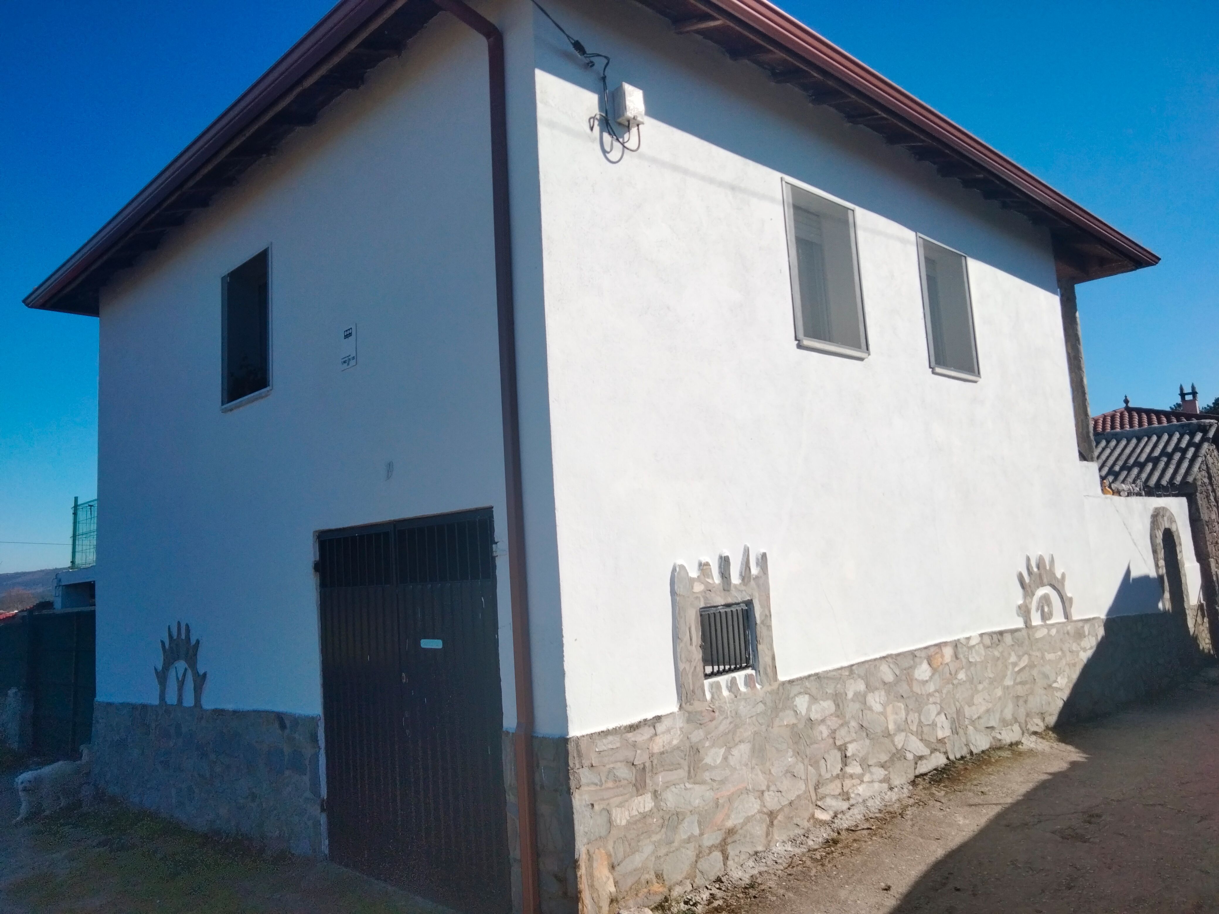 Vista exterior de Casa o xalet en venda en Sober amb Jardí privat, Terrassa i Traster