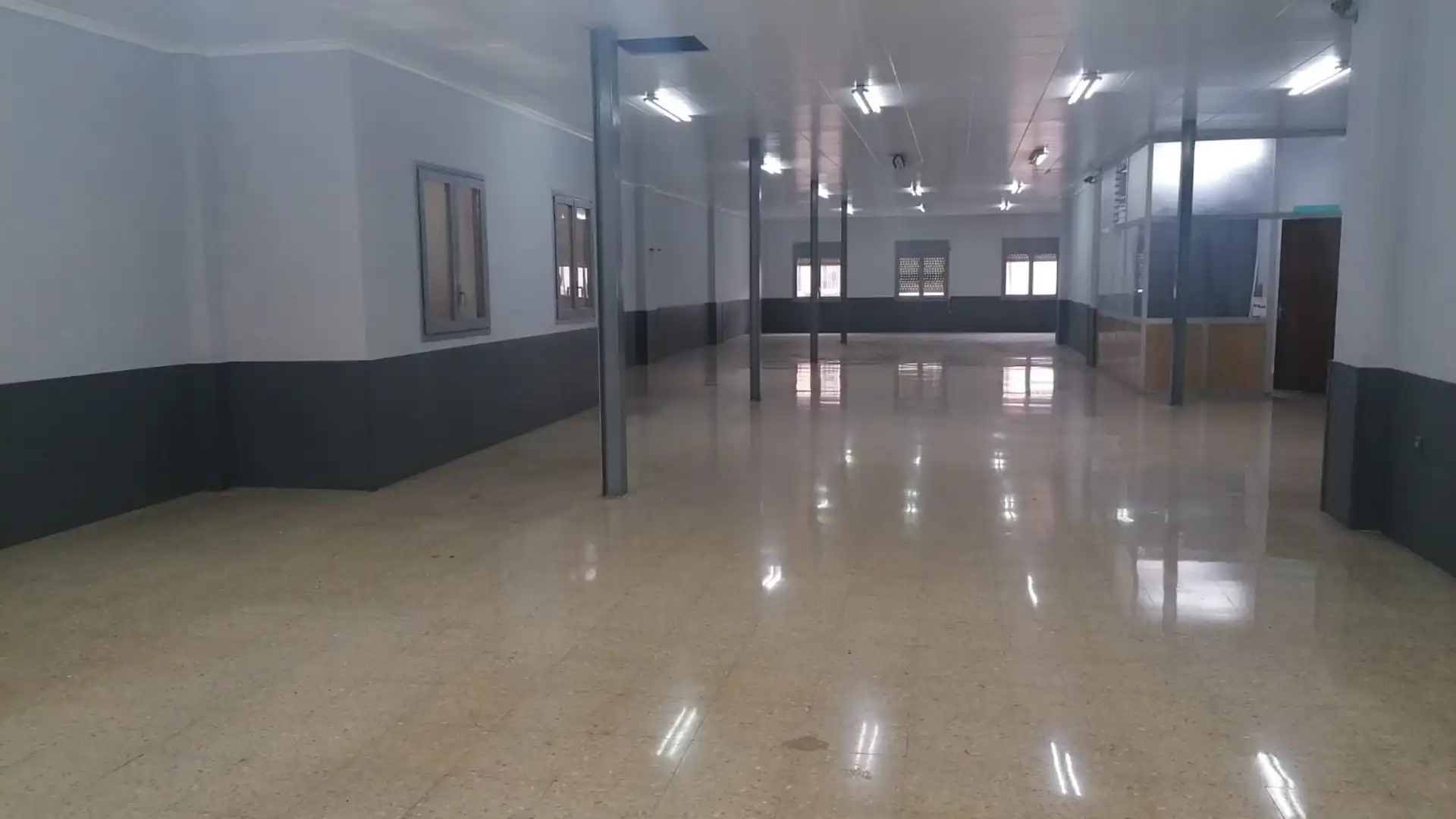 Local de alquiler en Sabadell