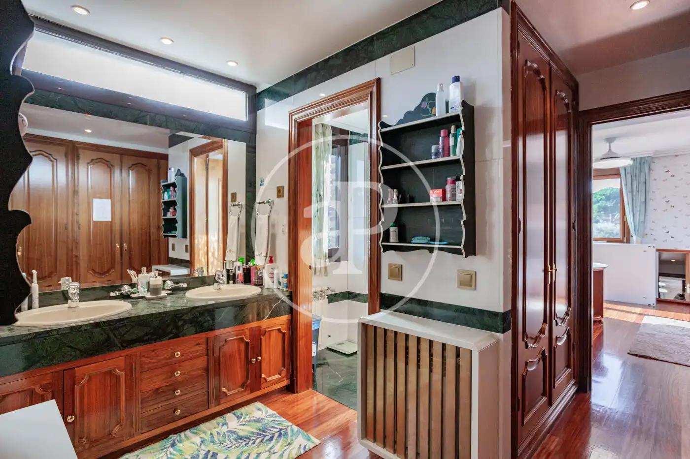 Baño de Casa o chalet en venta en Pozuelo de Alarcón con Aire acondicionado, Calefacción y Jardín privado