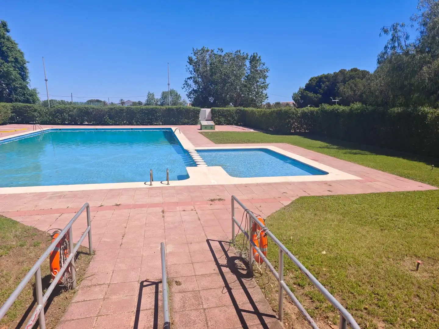 Piscina de Casa o xalet en venda en Cartagena amb Jardí privat, Terrassa i Moblat