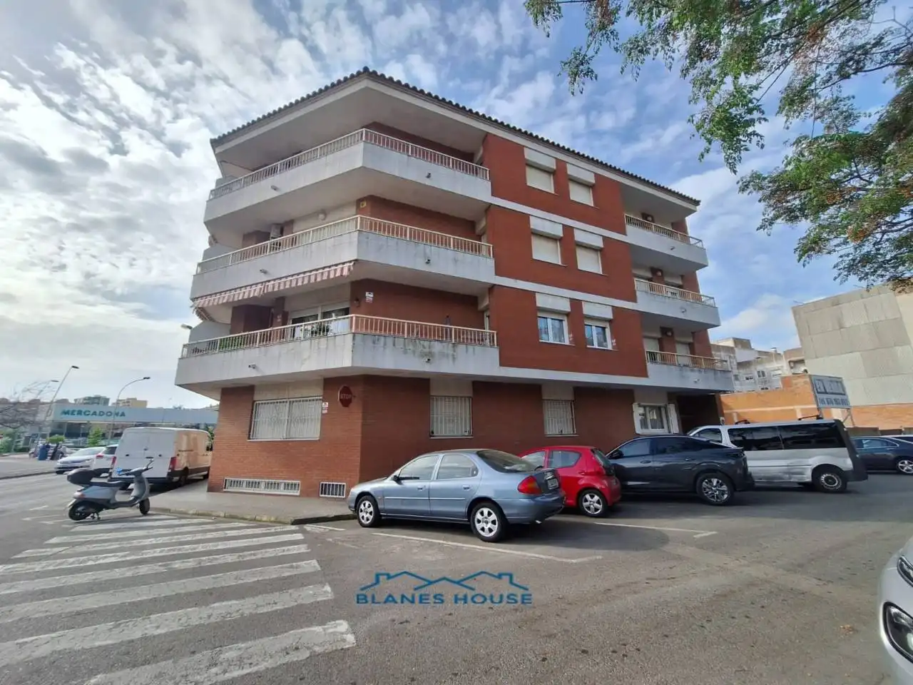 Vista exterior de Apartament en venda en Blanes amb Balcó