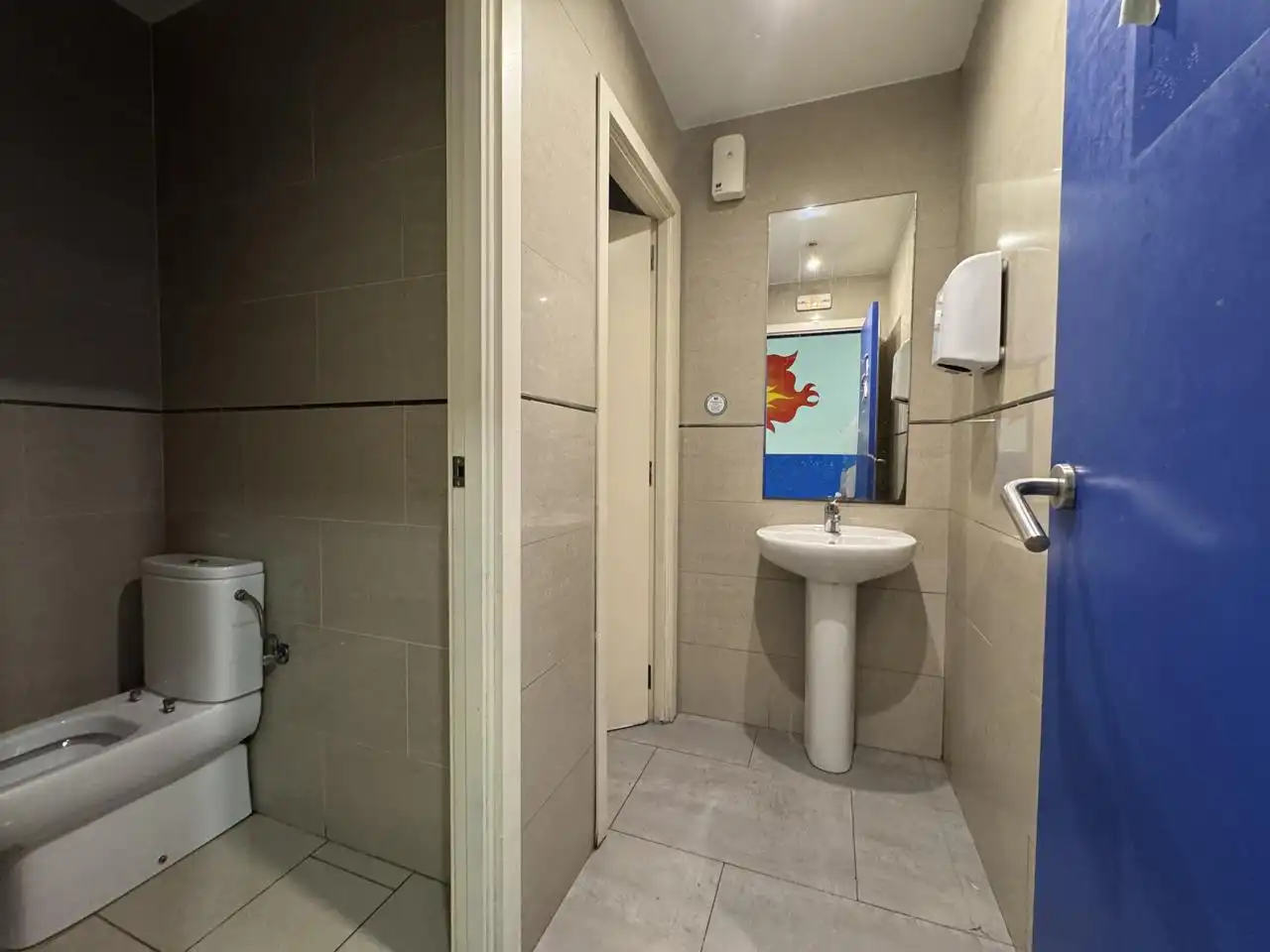 Badezimmer von Geschaftsraum zur Miete in Barcelona