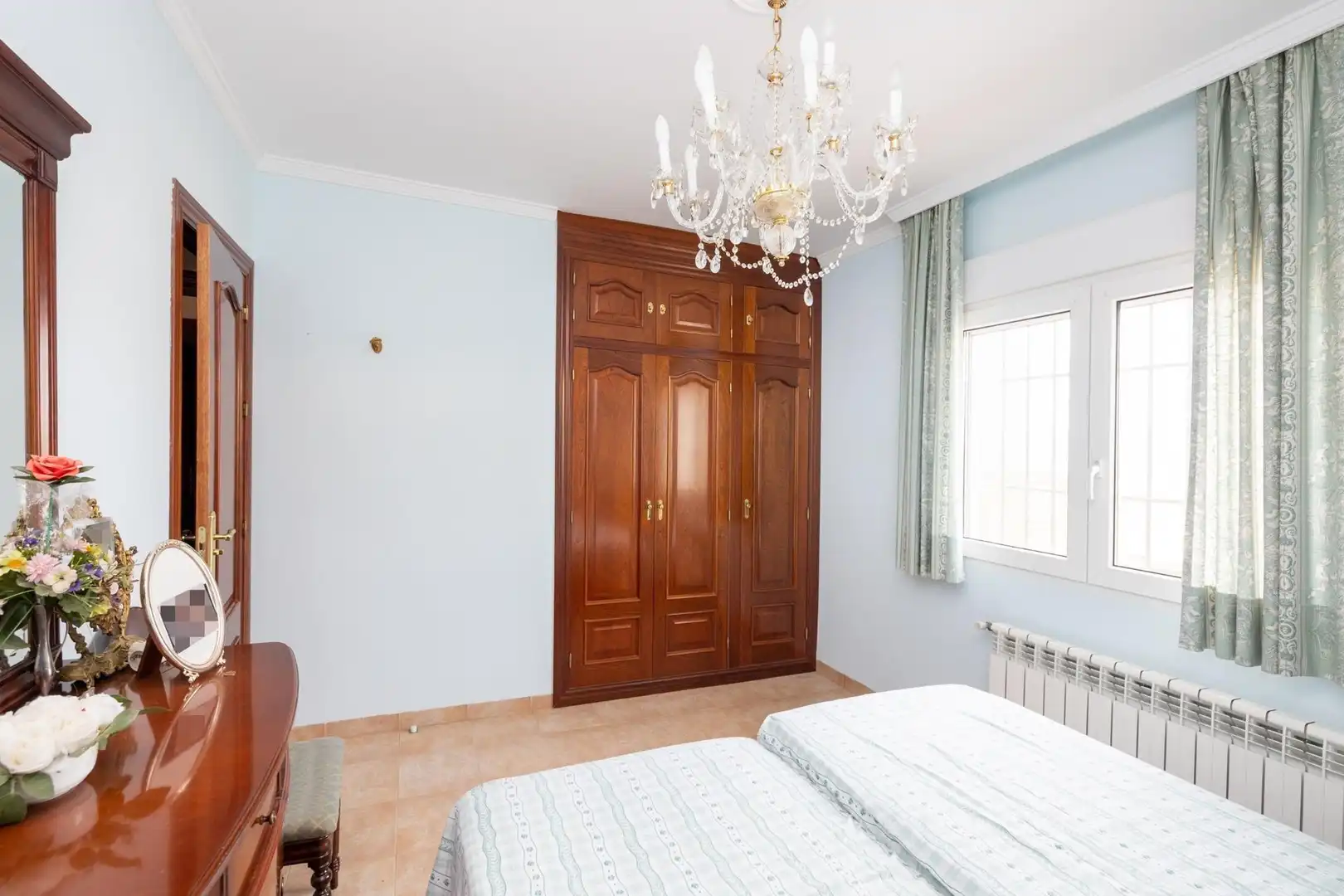 Bedroom of Houses for sale in Barrio de la Vega