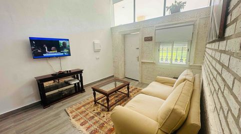 Foto 5 de Apartamento de alquiler en De Altamira, Urbadiez - Entrepuentes, Sevilla Capital