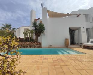 Piscina de Casa o xalet en venda en Sant Josep de sa Talaia amb Aire condicionat, Calefacció i Jardí privat