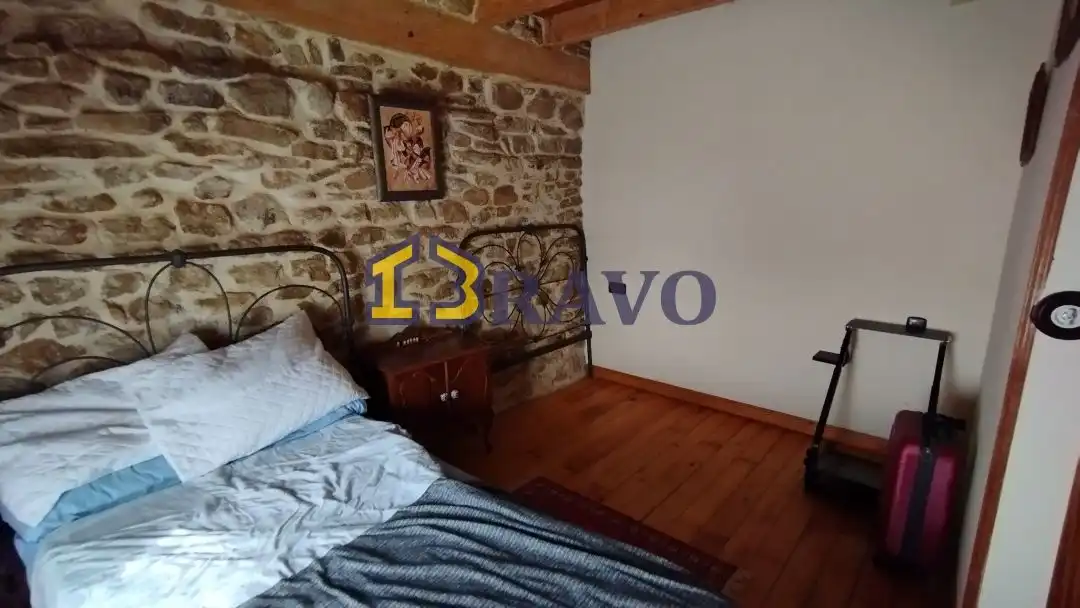 Habitación de Casa o chalet en venta en Merindad de Cuesta-Urria con Calefacción, Terraza y Amueblado
