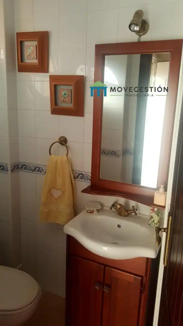 Bathroom of Houses for sale in Ubrique  with Air Conditioner, Private garden and Terrace