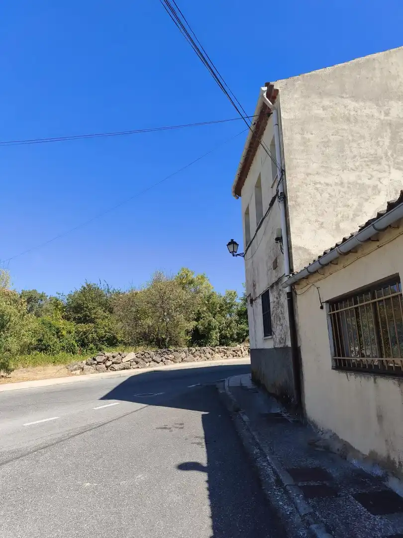 Vista exterior de Casa o xalet en venda en Santo Domingo de Pirón, Segovia