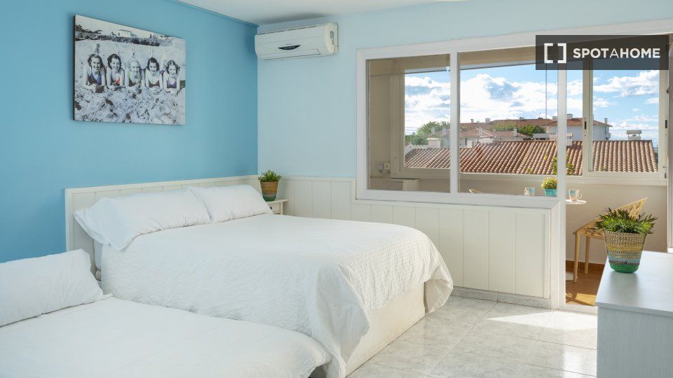 Bedroom of Flat to rent in Sitges  with Air Conditioner, Heating and Furnished