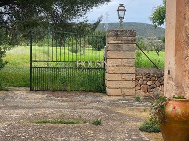 Maison rustique avec piscine à vendre à Llevant
