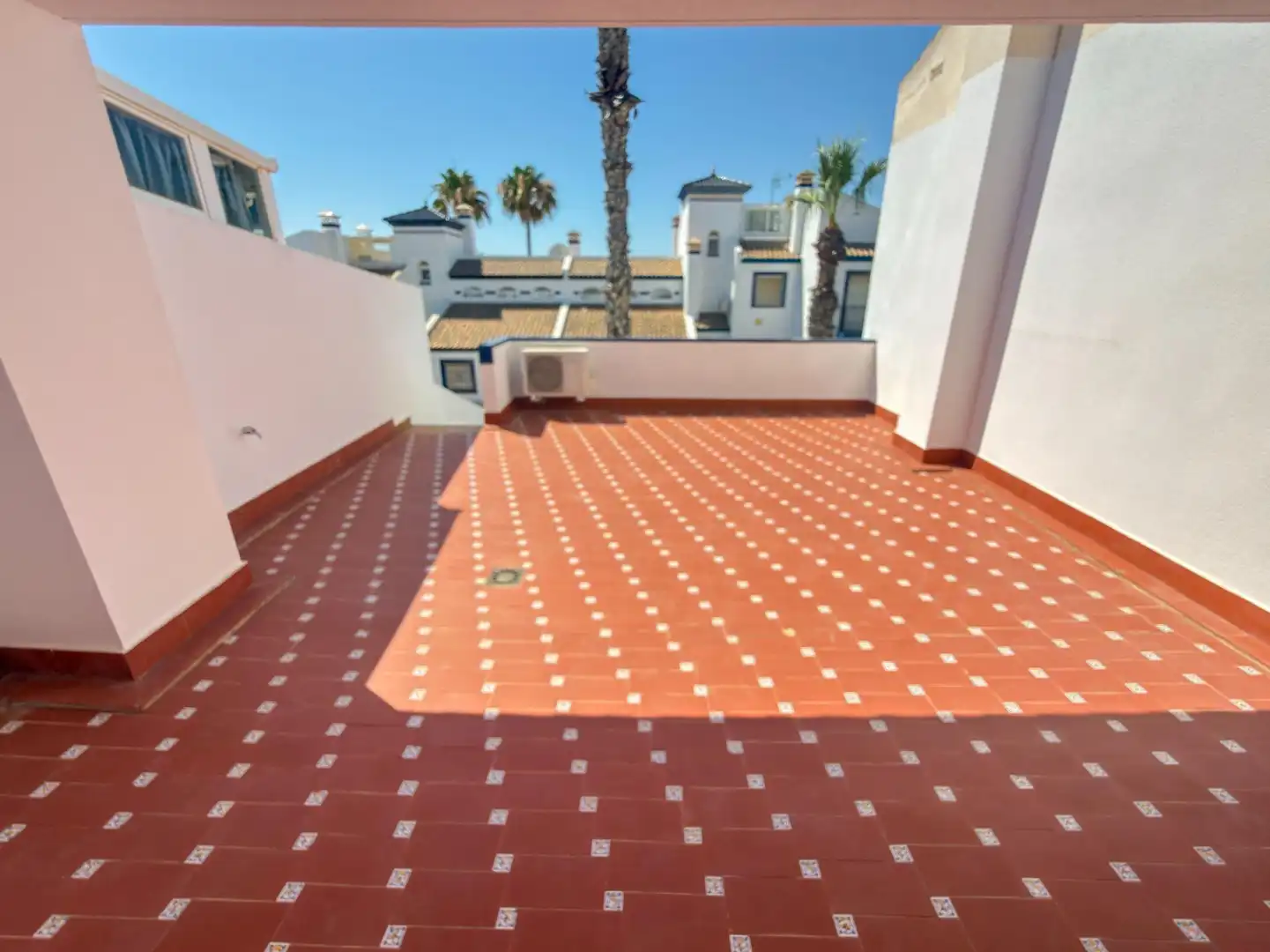 Terrassa de Casa adosada en venda en Orihuela amb Jardí privat, Terrassa i Moblat