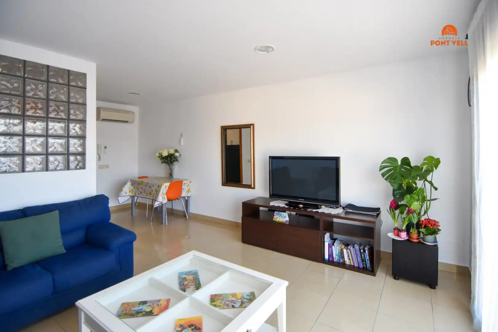 Casa aparellada amb terrassa en venda a La Bisbal d'Empordà, imagen 26