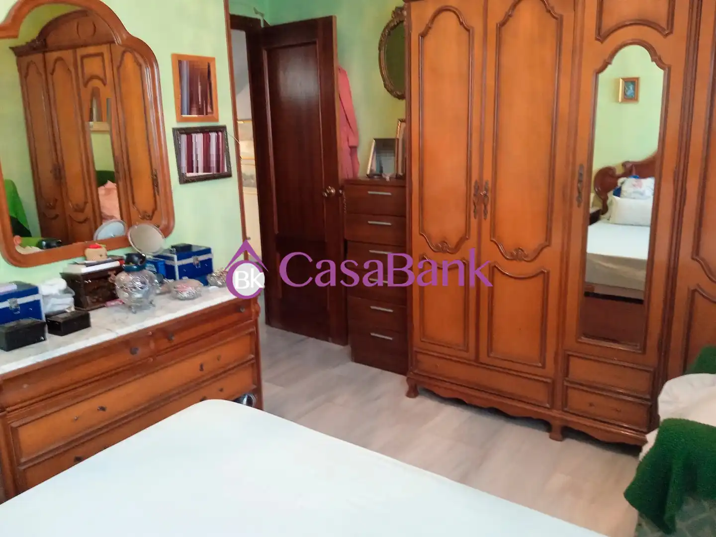 Dormitori de Casa adosada en venda en Córdoba amb Calefacció i Terrassa