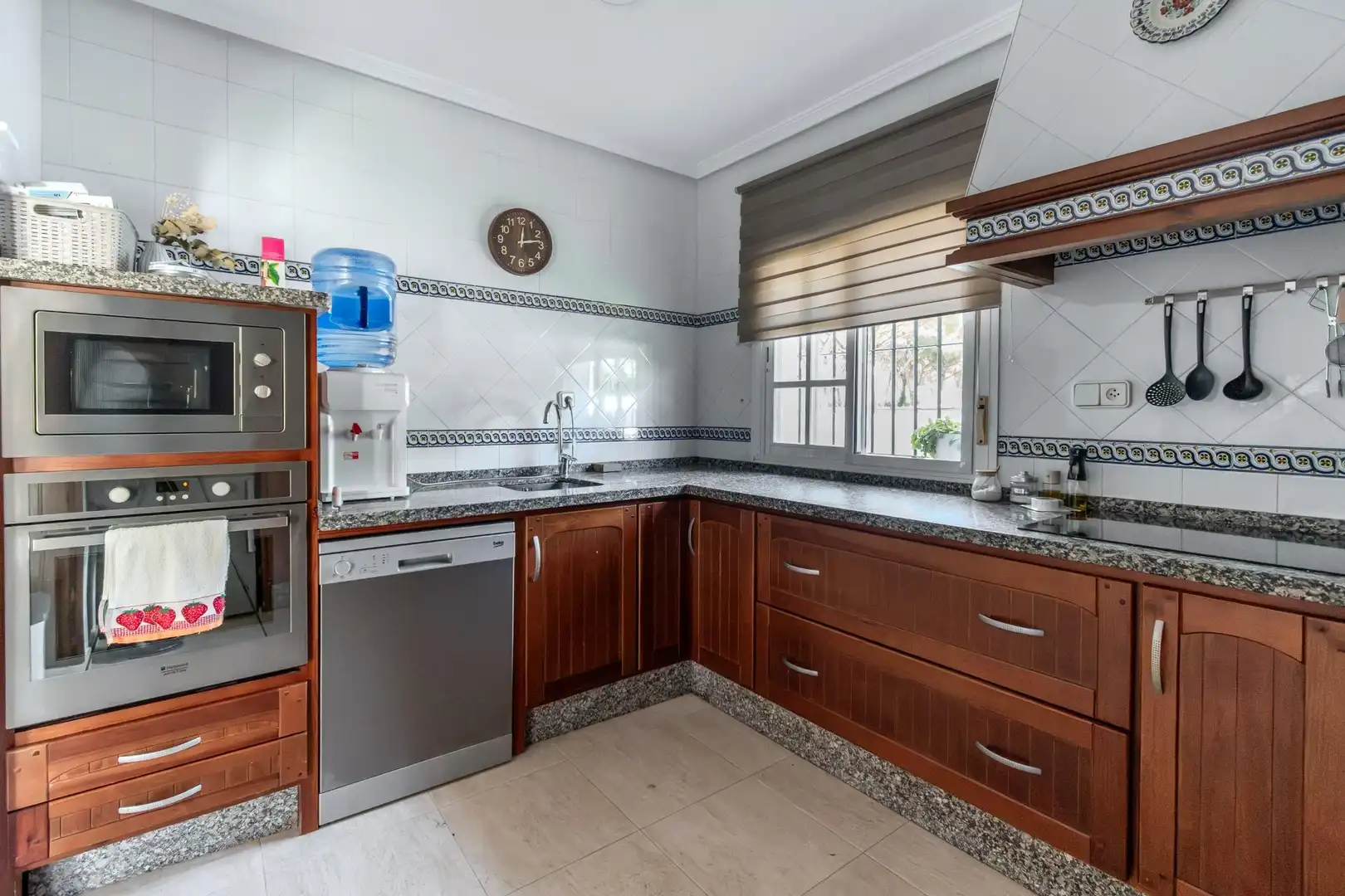 Chalet con piscina en venta en La Barrosa, imagen 11