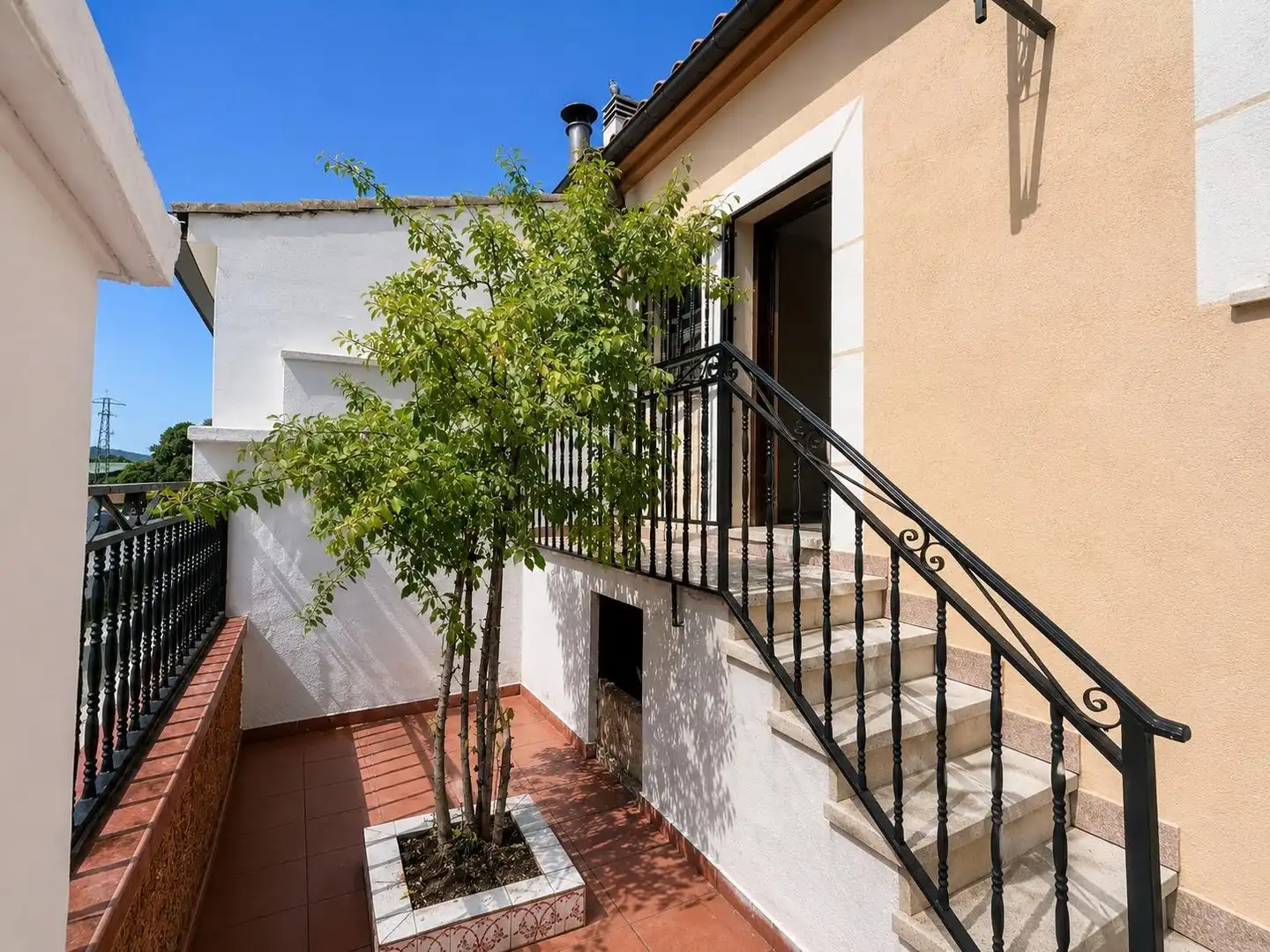 Vista exterior de Casa o chalet en venta en Madroñera con Aire acondicionado, Calefacción y Terraza