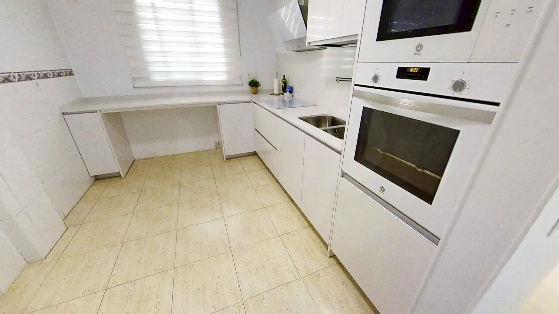 Flat with pool for sale in Aguadulce