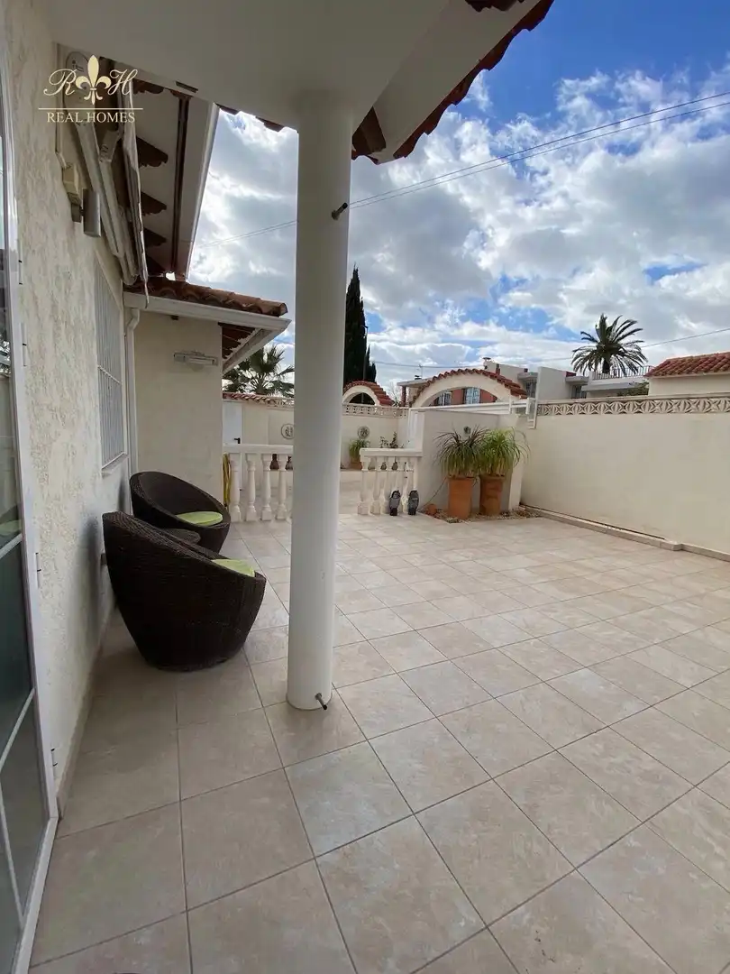 Terrace of Detached homes for sale in L'Alfàs del Pi  with Air Conditioner, Heating and Swimming Pool