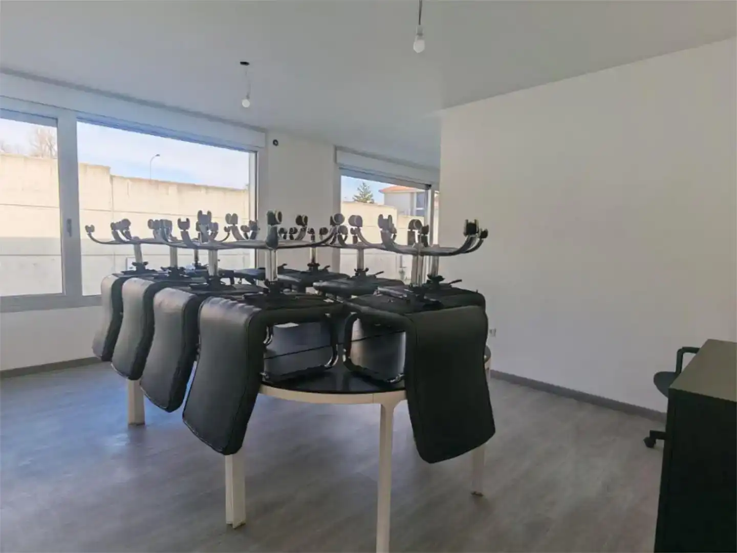 Casa o xalet en venda en León Capital  amb Piscina