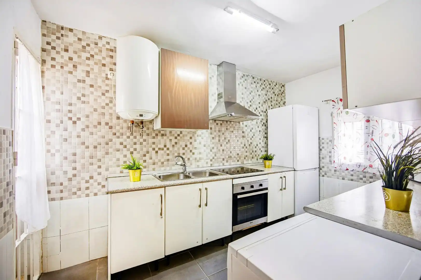 Kitchen of Detached homes for sale in Chiclana de la Frontera  with Air Conditioner and Terrace