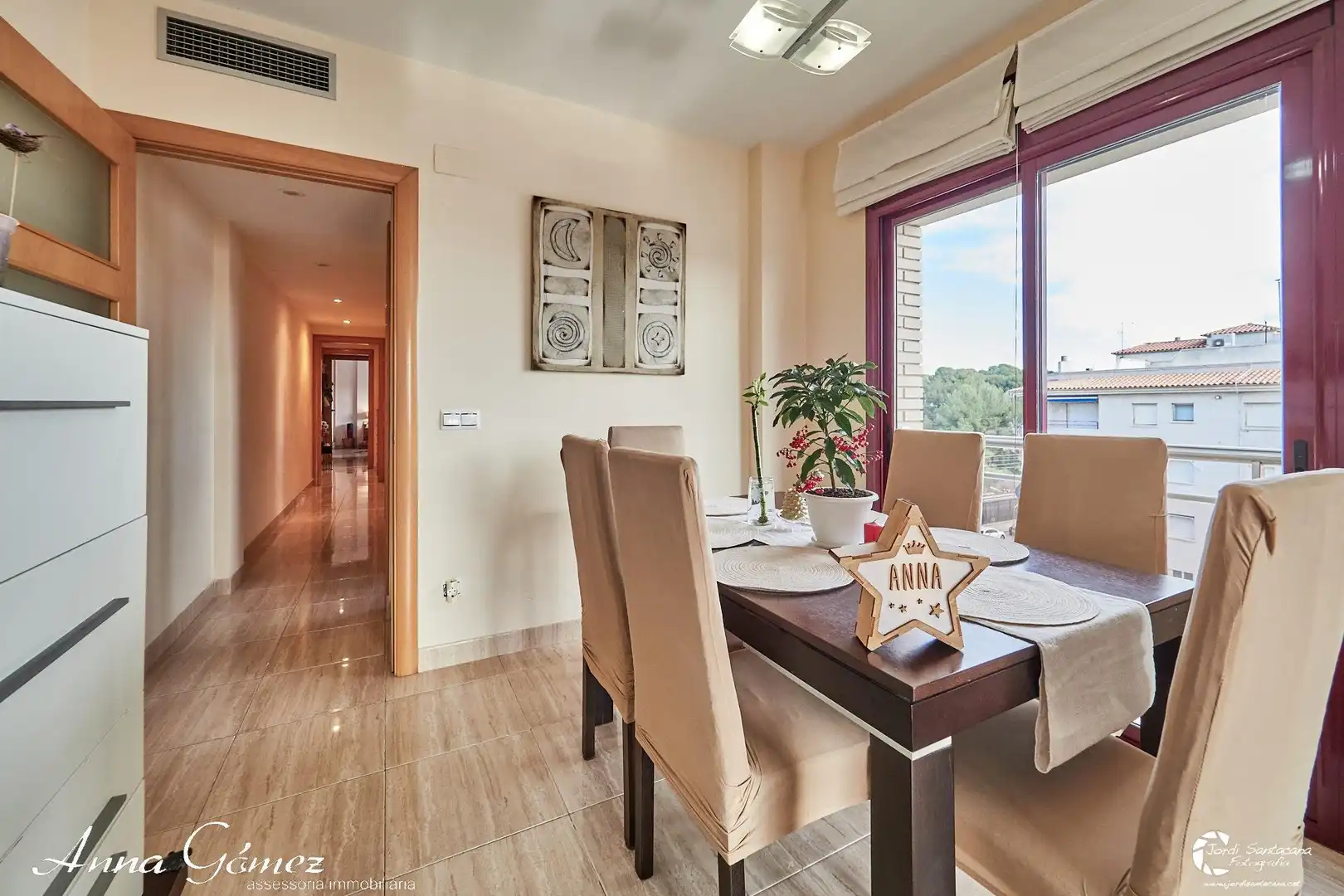 Esszimmer von Dachboden zum Verkauf in Calafell mit Heizung, Terrasse und Gemeinschaftspool