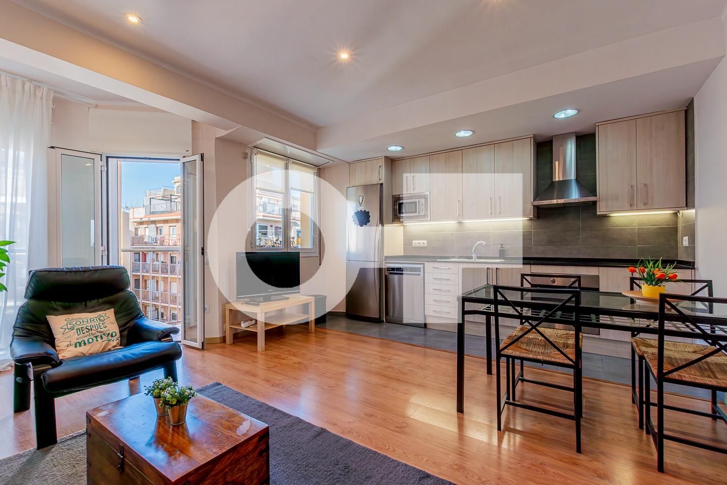 Sala de estar de Apartamento en venta en  Barcelona Capital con Aire acondicionado, Parquet y Terraza
