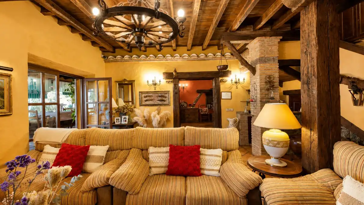 Sala d'estar de Finca rústica en venda en Cártama amb Aire condicionat, Jardí privat i Terrassa