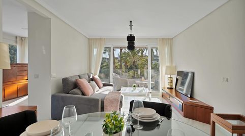 Foto 2 de Apartament de lloguer a Urbanización Golf Río Real #urb Torre Real Plant, Río Real, Marbella