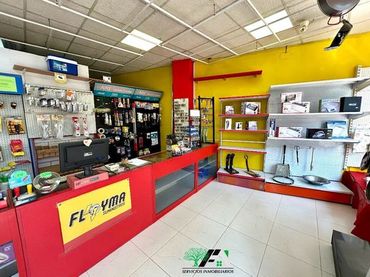 Locale commerciale in vendita a Avenida de Andalucía