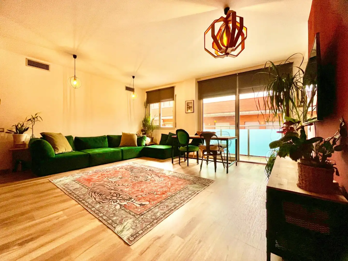 Sala d'estar de Dúplex en venda en Badalona amb Aire condicionat, Calefacció i Parquet