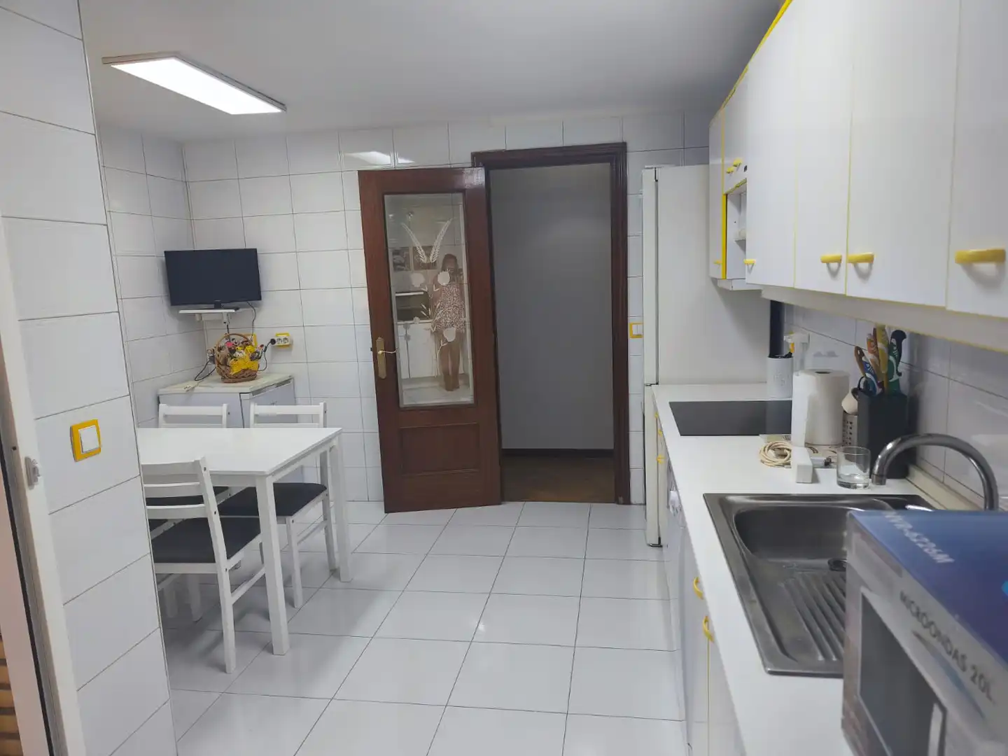 Cuina de Pis per a compartir en Fuenlabrada amb Calefacció, Parquet i Terrassa