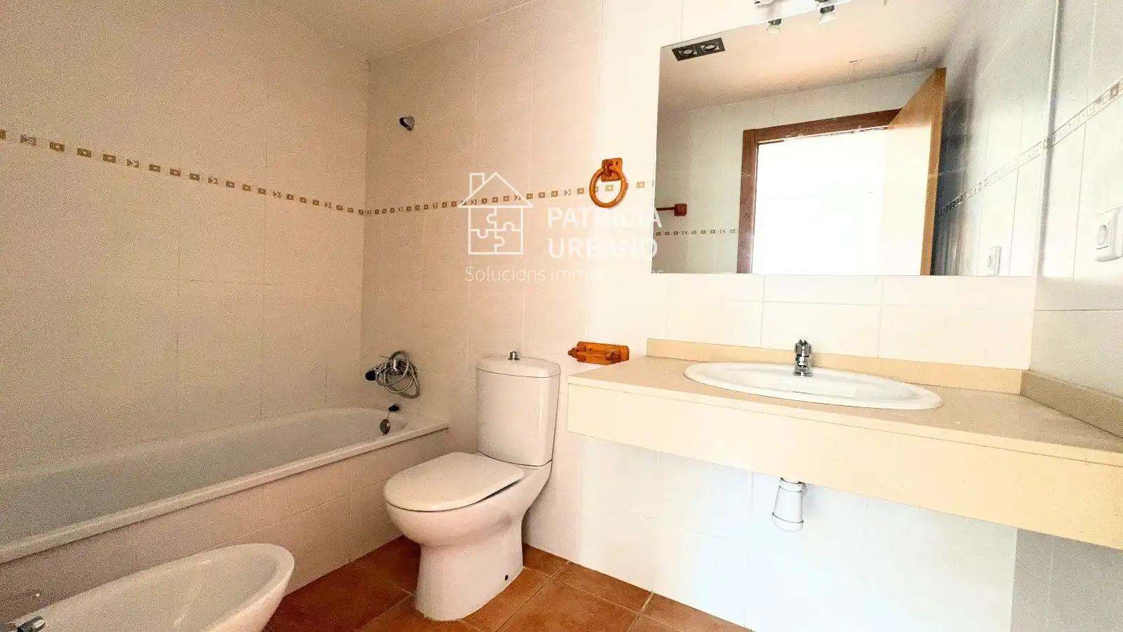 Baño de Piso en venta en Cambrils con Calefacción, Terraza y Piscina