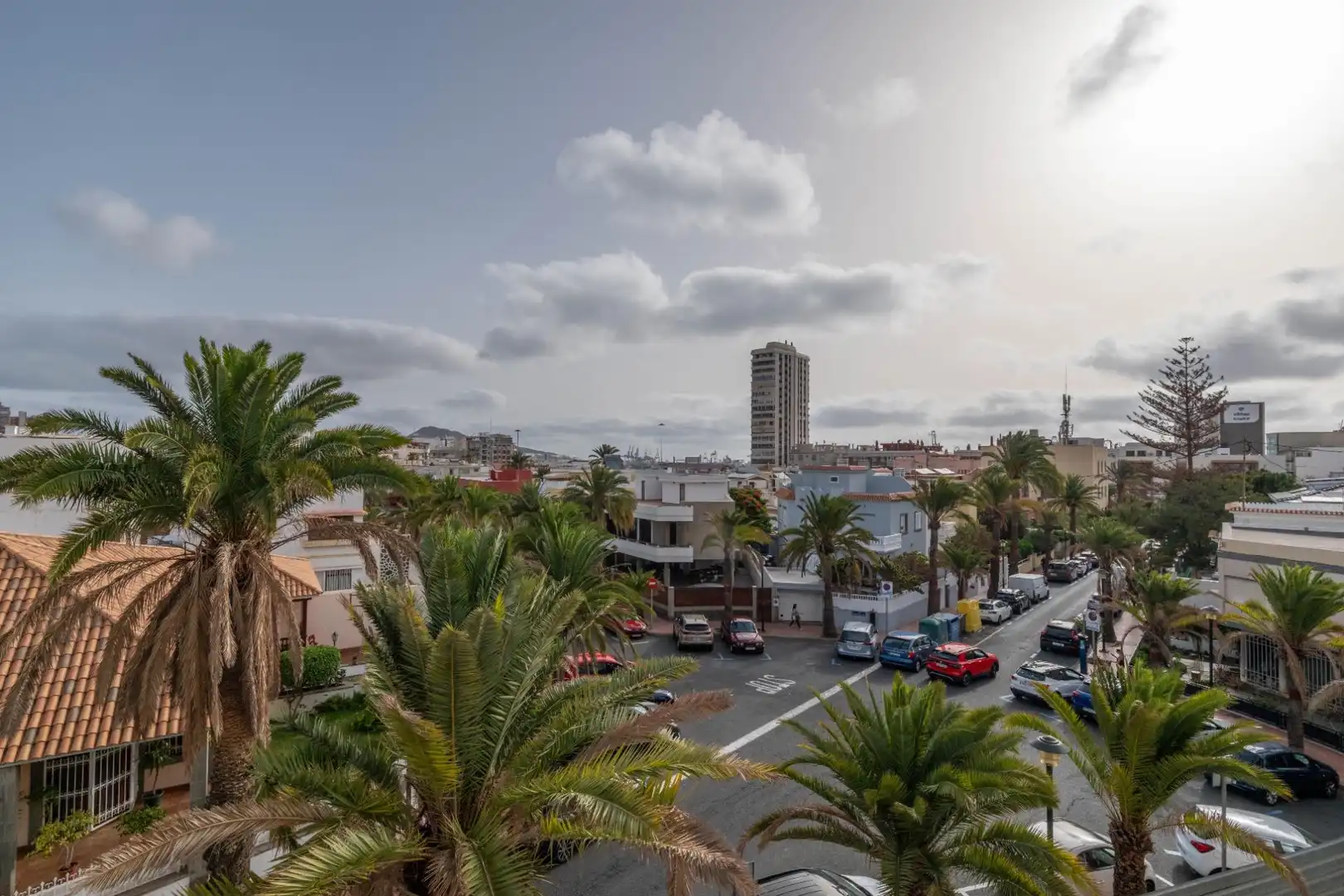 Vista exterior de Casa o xalet en venda en Las Palmas de Gran Canaria amb Terrassa, Piscina i Balcó