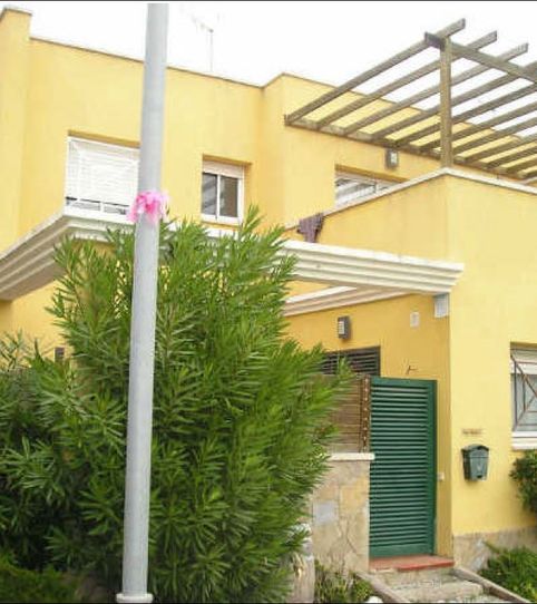 Foto 2 de Casa adosada en venda a Niquel (del), Bonavista, El Vendrell