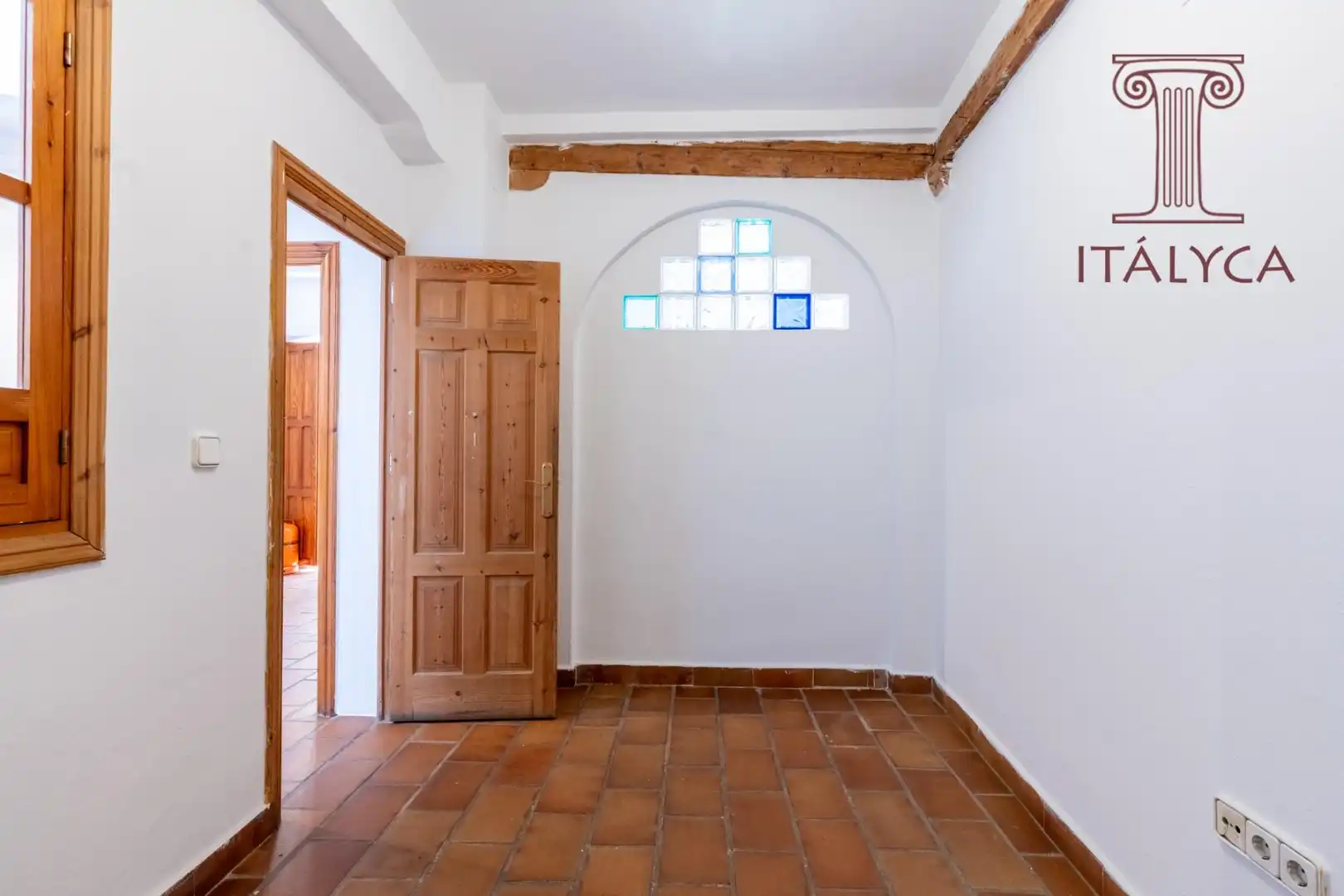 Attic for sale in Sevilla  with Air Conditioner, Heating and Terrace