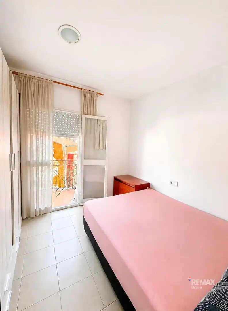 Dormitori de Apartament en venda en Girona amb Aire condicionat, Calefacció i Terrassa